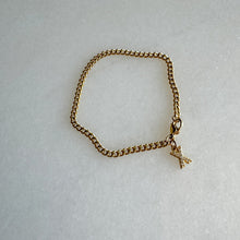 Load image into Gallery viewer, Gold cuban link bracelet with diamond pavé initial charm